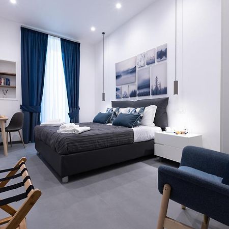 Tito'S Rooms Наполи Екстериор снимка