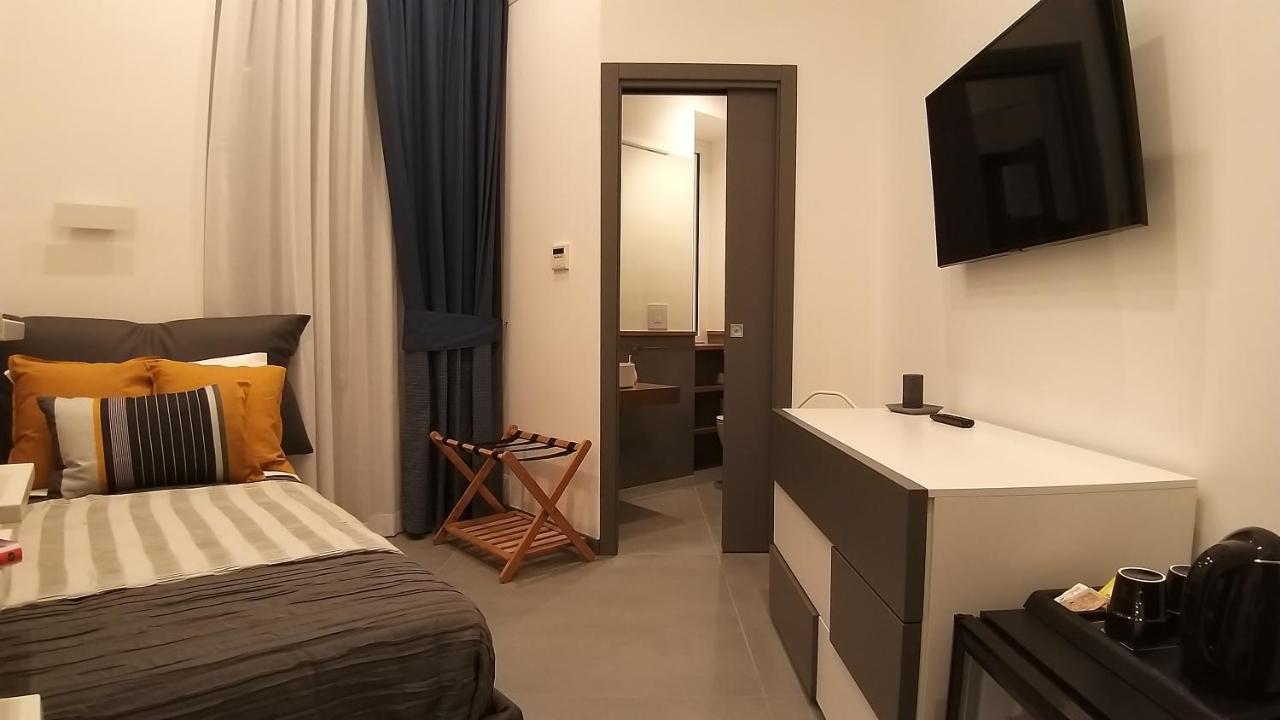 Tito'S Rooms Наполи Екстериор снимка