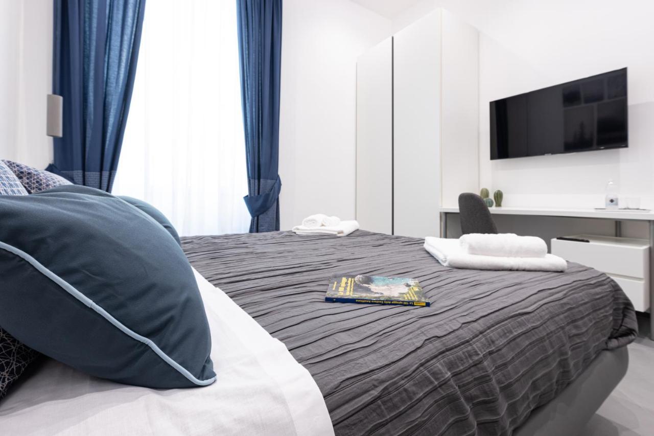 Tito'S Rooms Наполи Екстериор снимка
